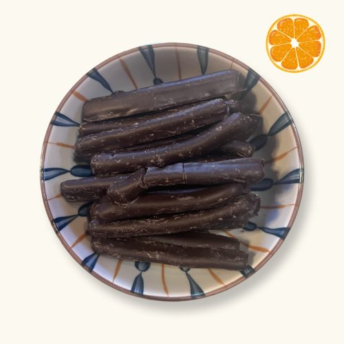 Étcsokoládéval bevont kandírozott narancshéj 150g